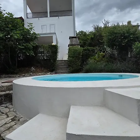 아파트 Davor With A Private Heated Pool *