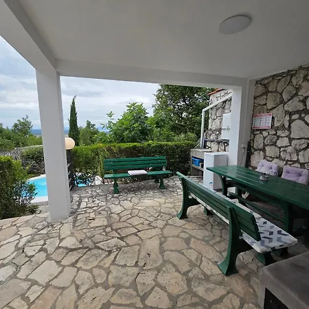 Davor With A Private Heated Pool *